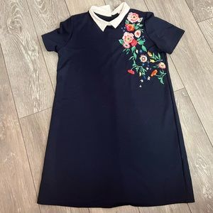 Zara Trafaluc Floral Embroidered Collared Dress
Design Collared Button Closure